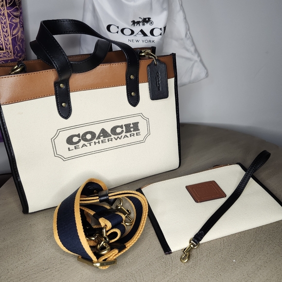 Coach Handbags - Coach 2 Way Field Tote w/ Pouch & Strap